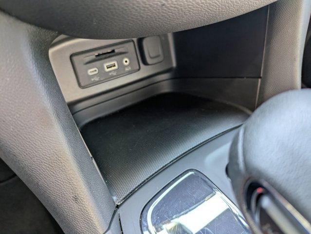 Used 2024 Chevrolet Equinox RS image 19