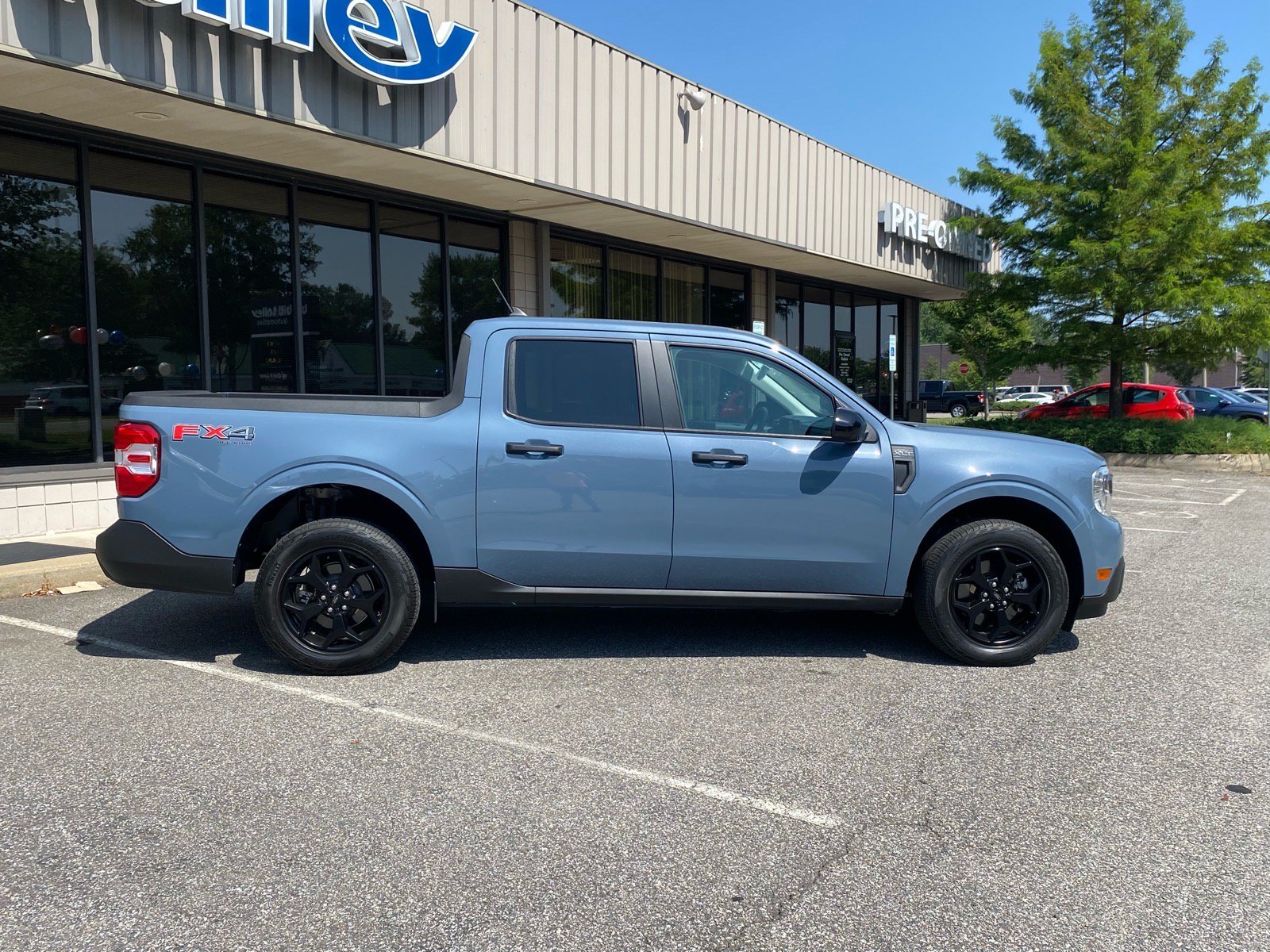 Certified 2024 Ford Maverick XLT w/ XLT Luxury Package AWD/4WD image 3