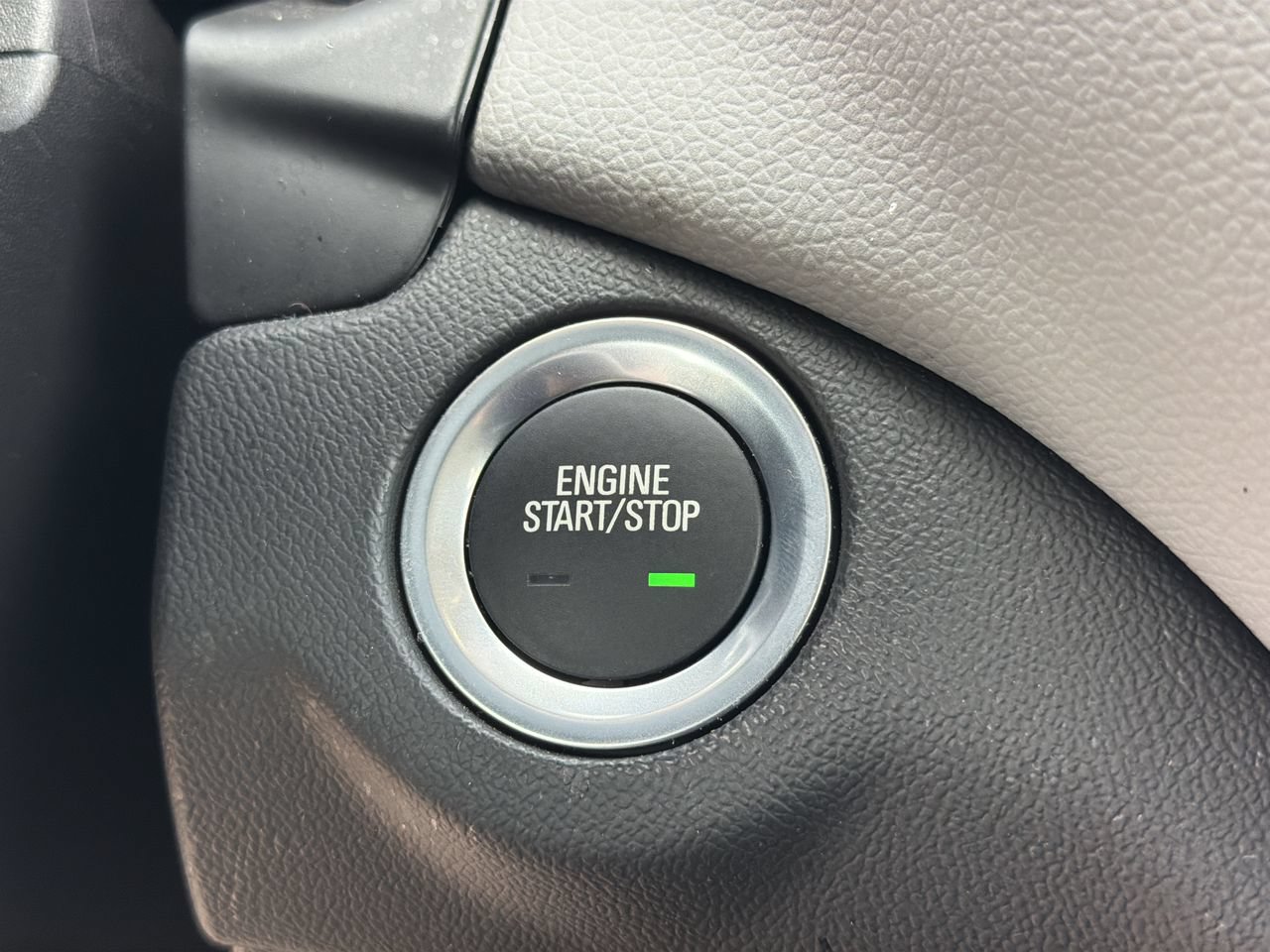 Used 2024 Chevrolet Equinox LS FWD image 28