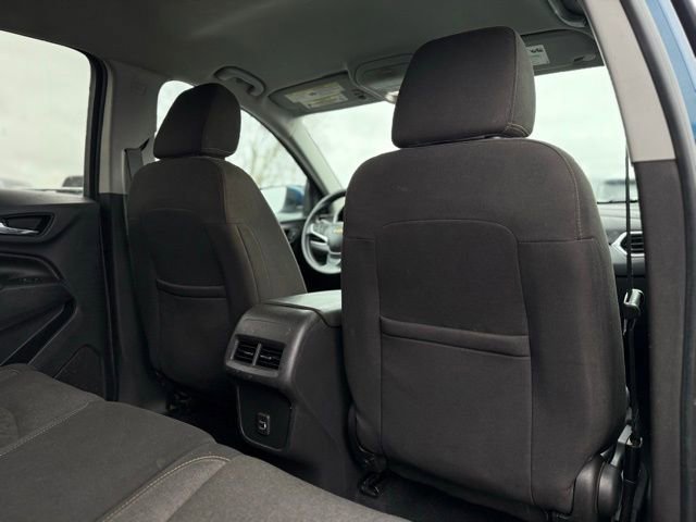 Used 2021 Chevrolet Equinox LT image 32