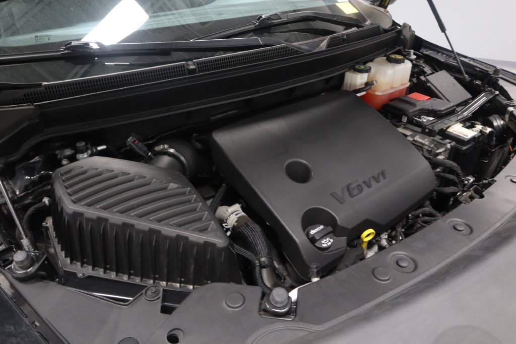 Used 2023 Buick Enclave Essence w/ LPO, Floor Liner Package FWD image 14