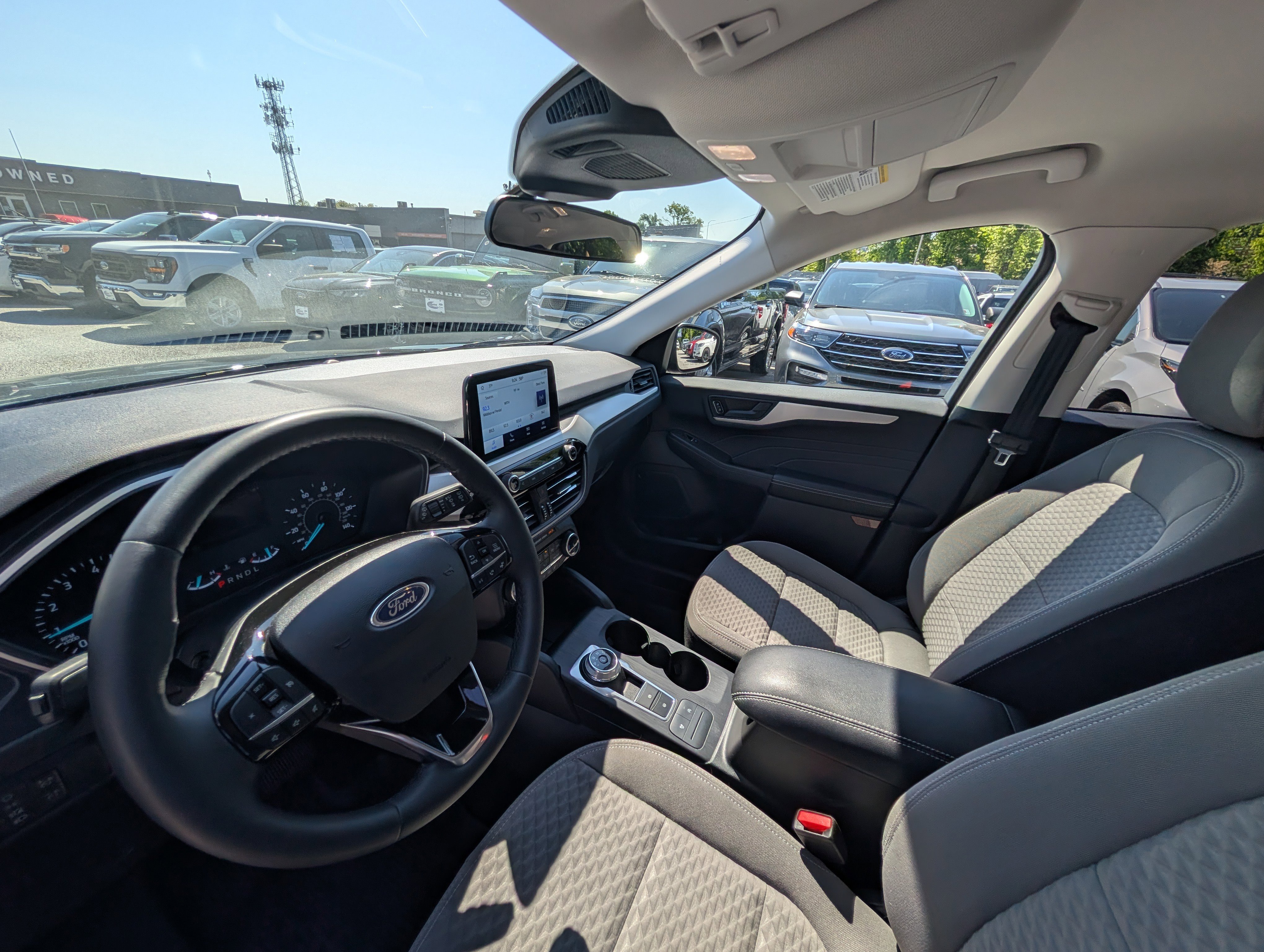 Certified 2022 Ford Escape SE w/ SE Sport Appearance Package FWD image 17