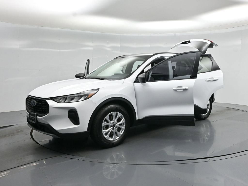 Certified 2025 Ford Escape Active w/ Tech Pack #1 FWD image 28
