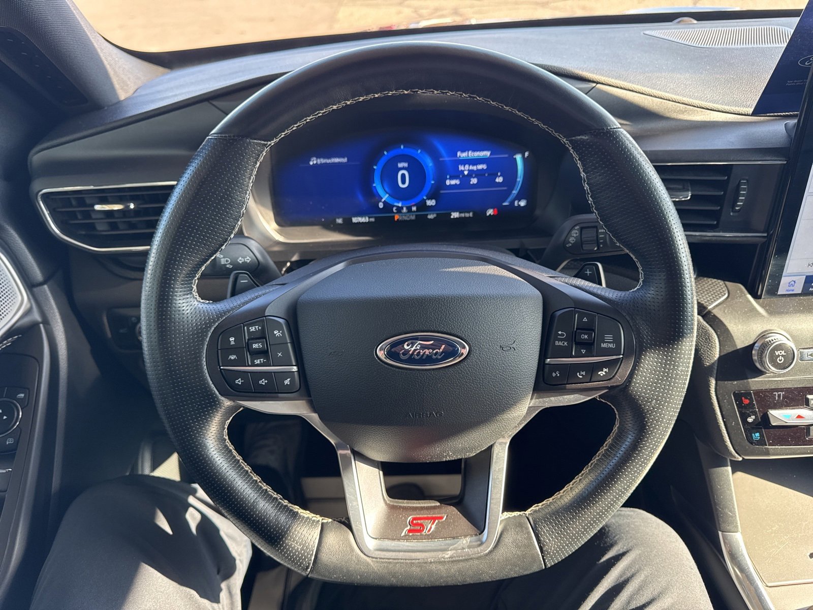 Certified 2020 Ford Explorer ST w/ Premium Technology Package image 29