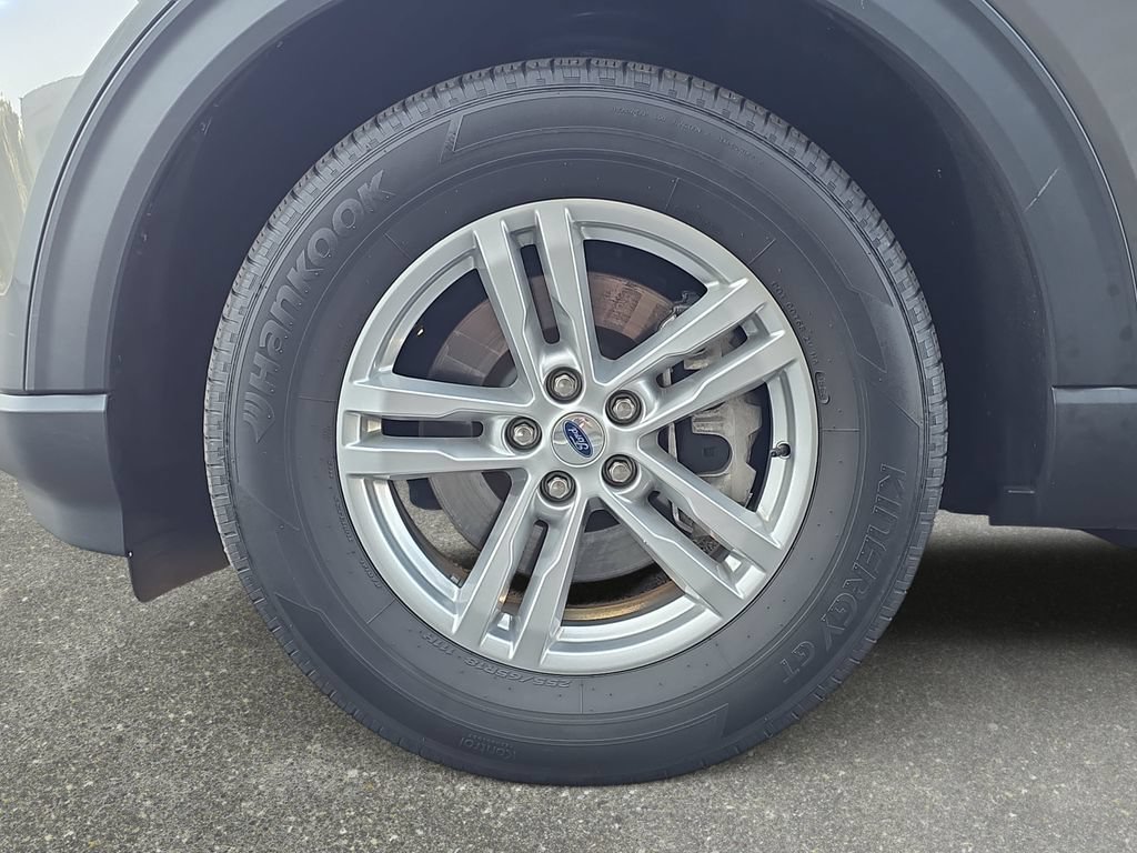 Certified 2023 Ford Explorer XLT w/ Equipment Group 202A AWD/4WD image 29