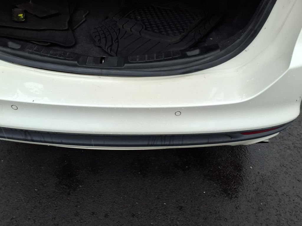 Certified 2018 Ford Fusion SE w/ Fusion SE Technology Package FWD image 30