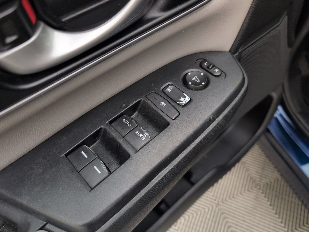 Used 2020 Honda CR-V EX-L image 31