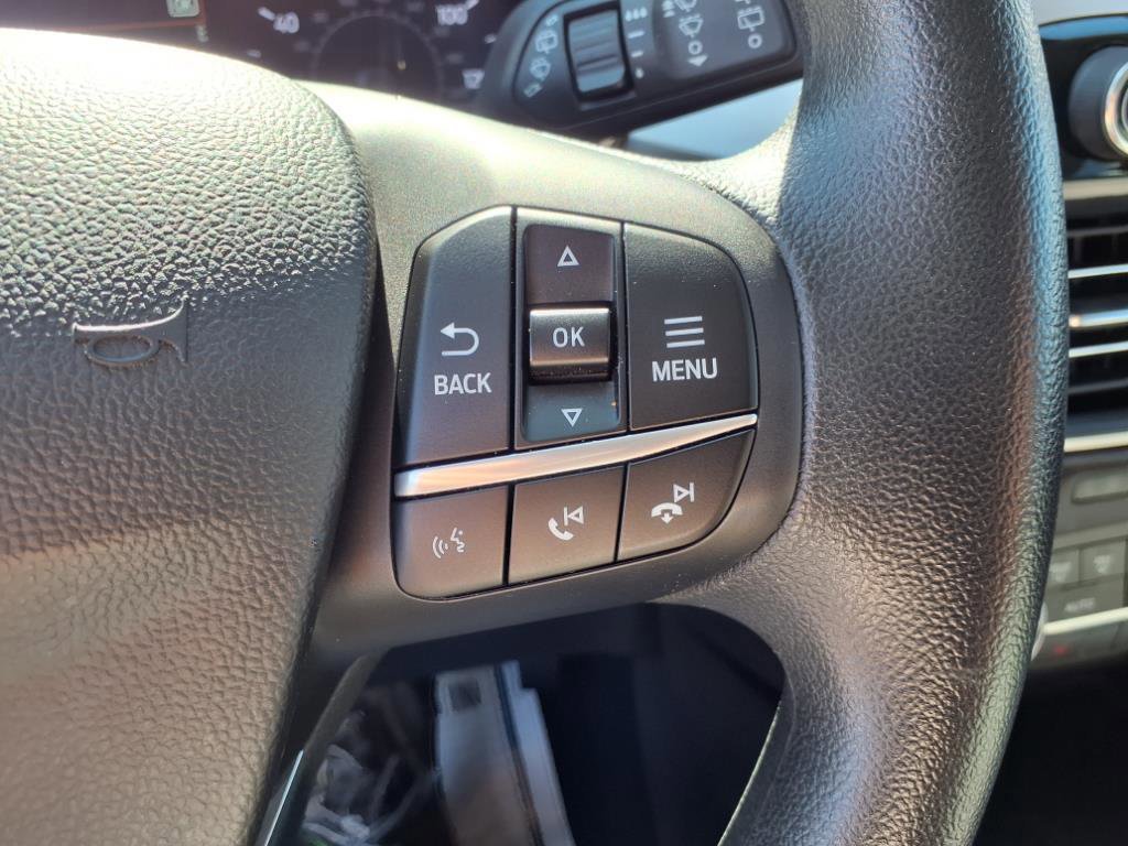 Certified 2020 Ford Escape SE image 17