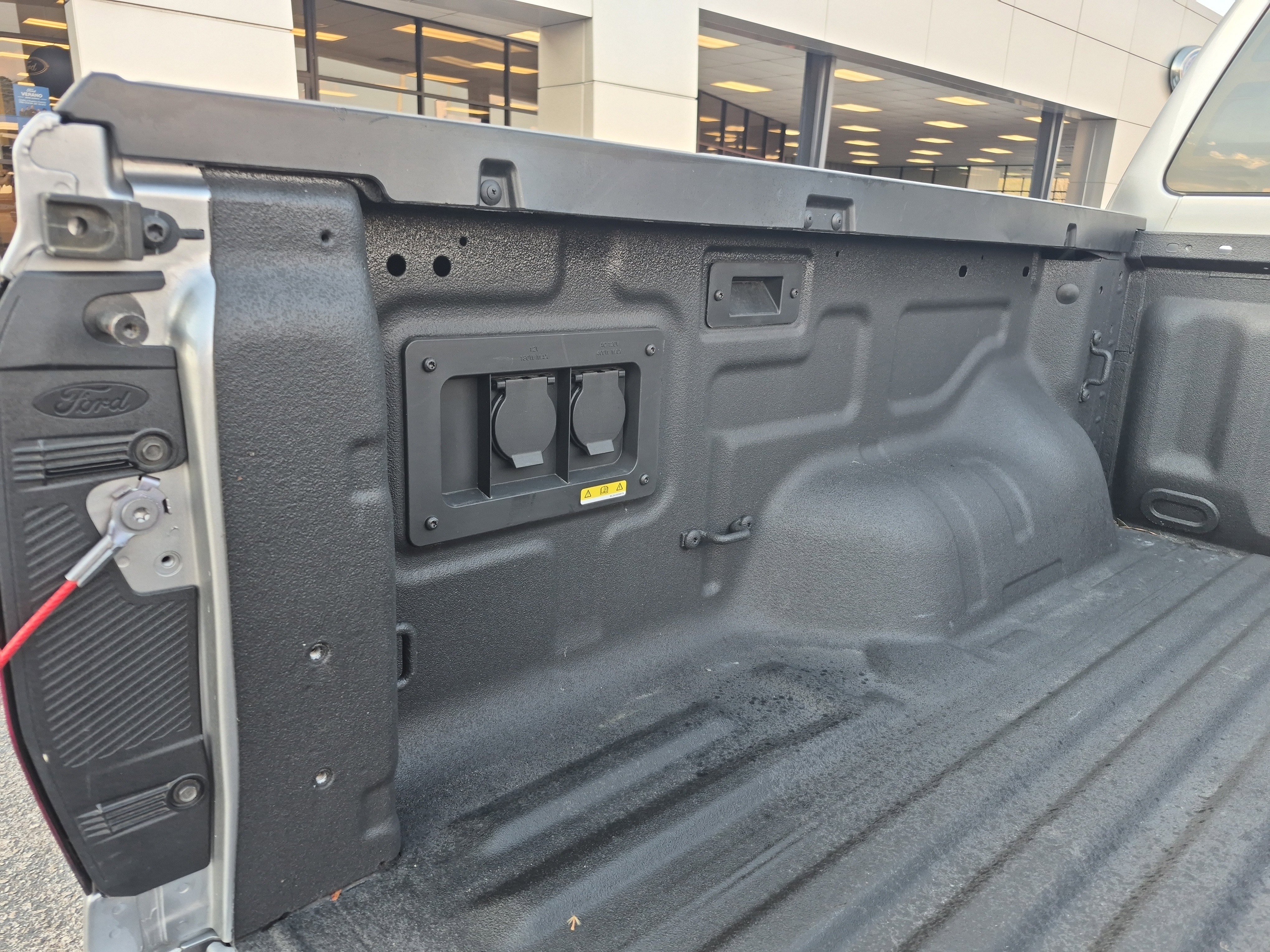 Certified 2024 Ford Ranger Lariat w/ Trailer Tow Package image 8