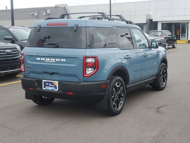 Certified 2023 Ford Bronco Sport Outer Banks w/ Tech Package AWD/4WD image 4