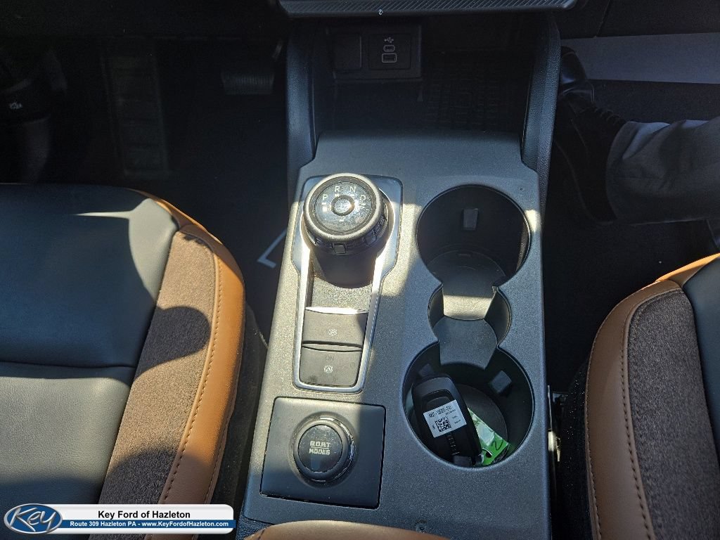 Certified 2025 Ford Bronco Sport Outer Banks w/ Outer Banks Tech Package+ AWD/4WD image 29