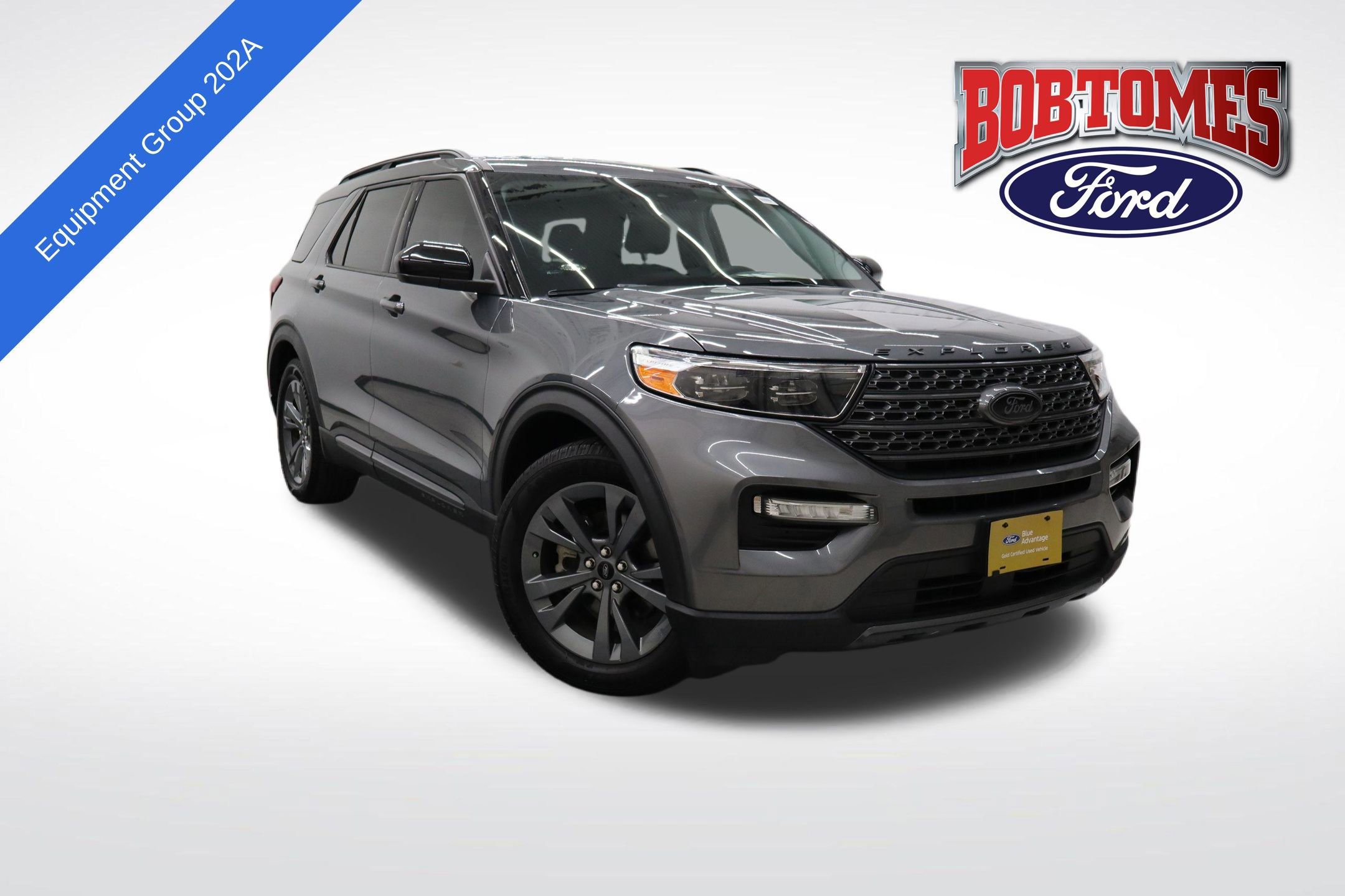 Certified 2022 Ford Explorer XLT w/ Equipment Group 202A image 7