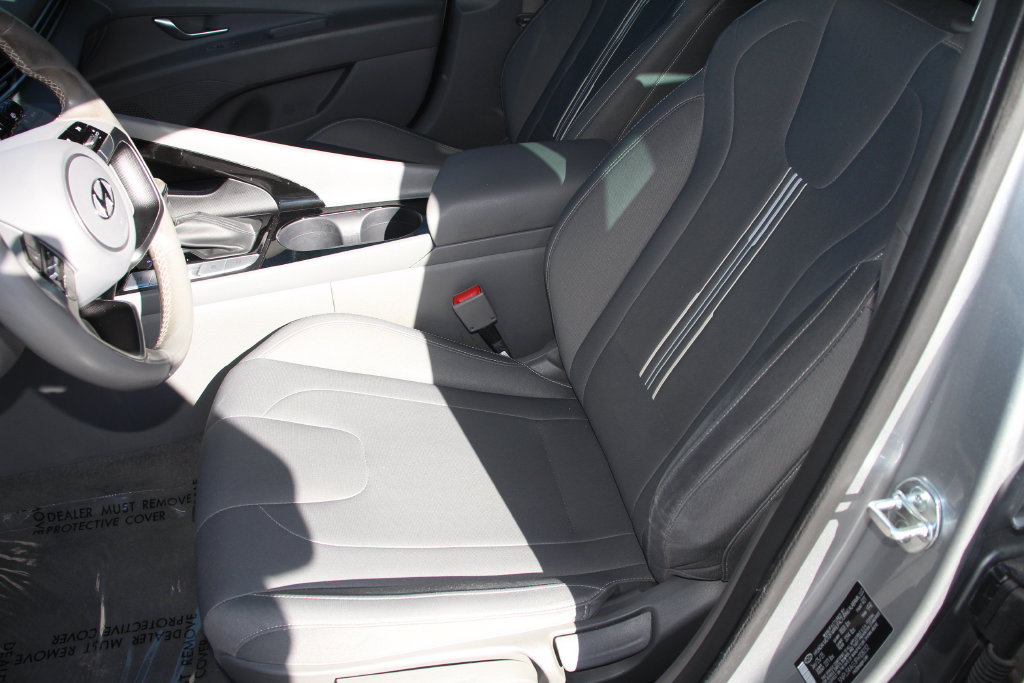 Used 2023 Hyundai Elantra SEL w/ Convenience Package FWD image 23