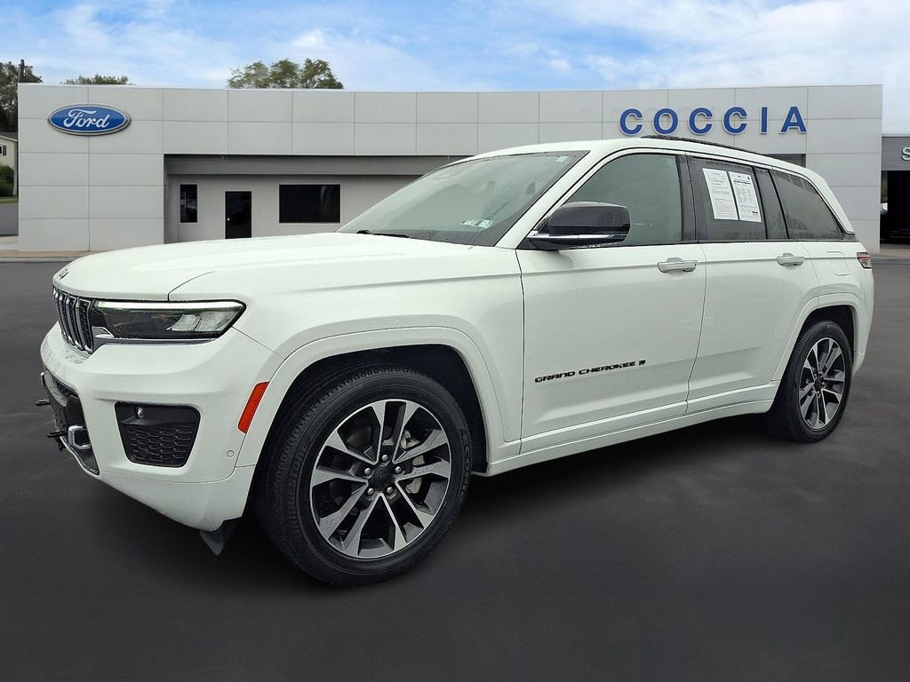 Used 2024 Jeep Grand Cherokee Overland w/ Trailer Tow Package image 1