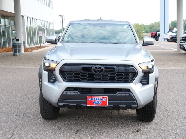 Used 2024 Toyota Tacoma TRD Off-Road AWD/4WD image 2