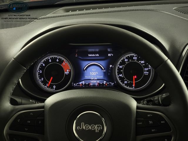 Used 2022 Jeep Cherokee Limited AWD/4WD image 32