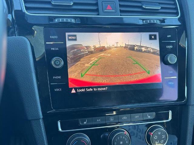 Used 2018 Volkswagen GTI SE image 24