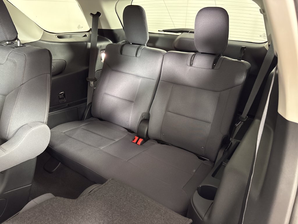 Certified 2025 Ford Explorer Active RWD image 32