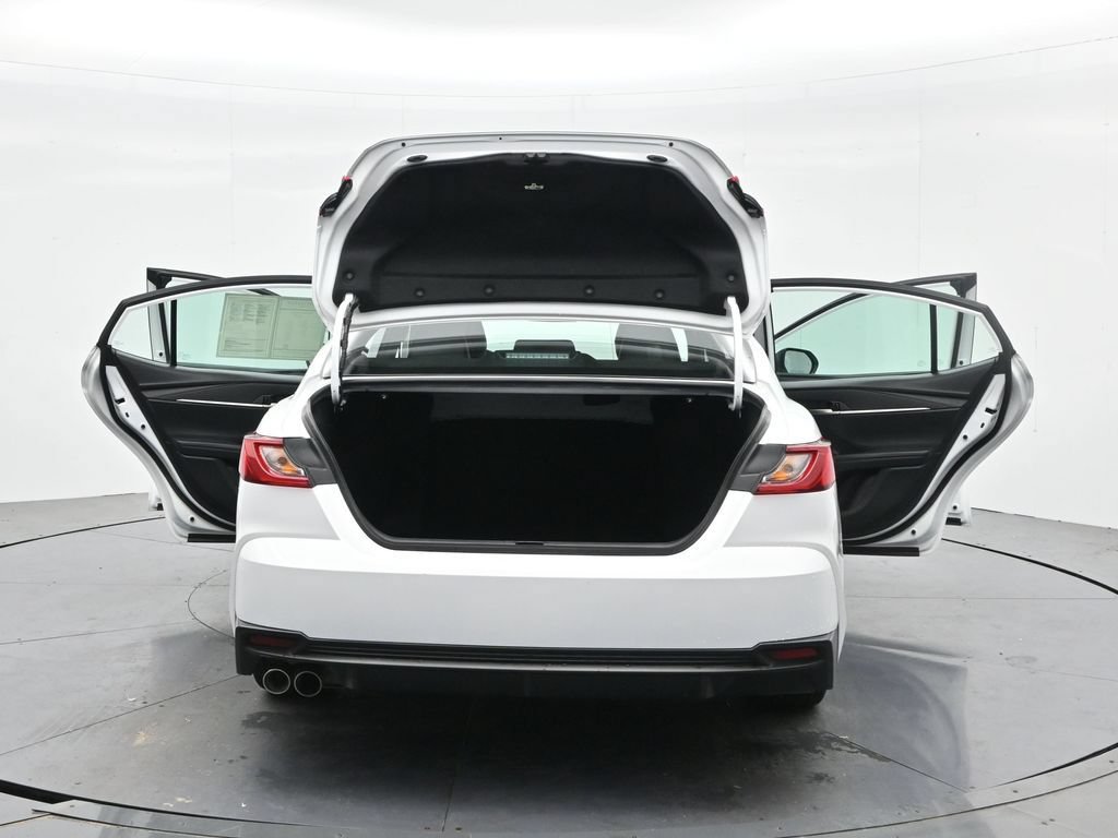 Used 2025 Toyota Camry SE FWD image 42