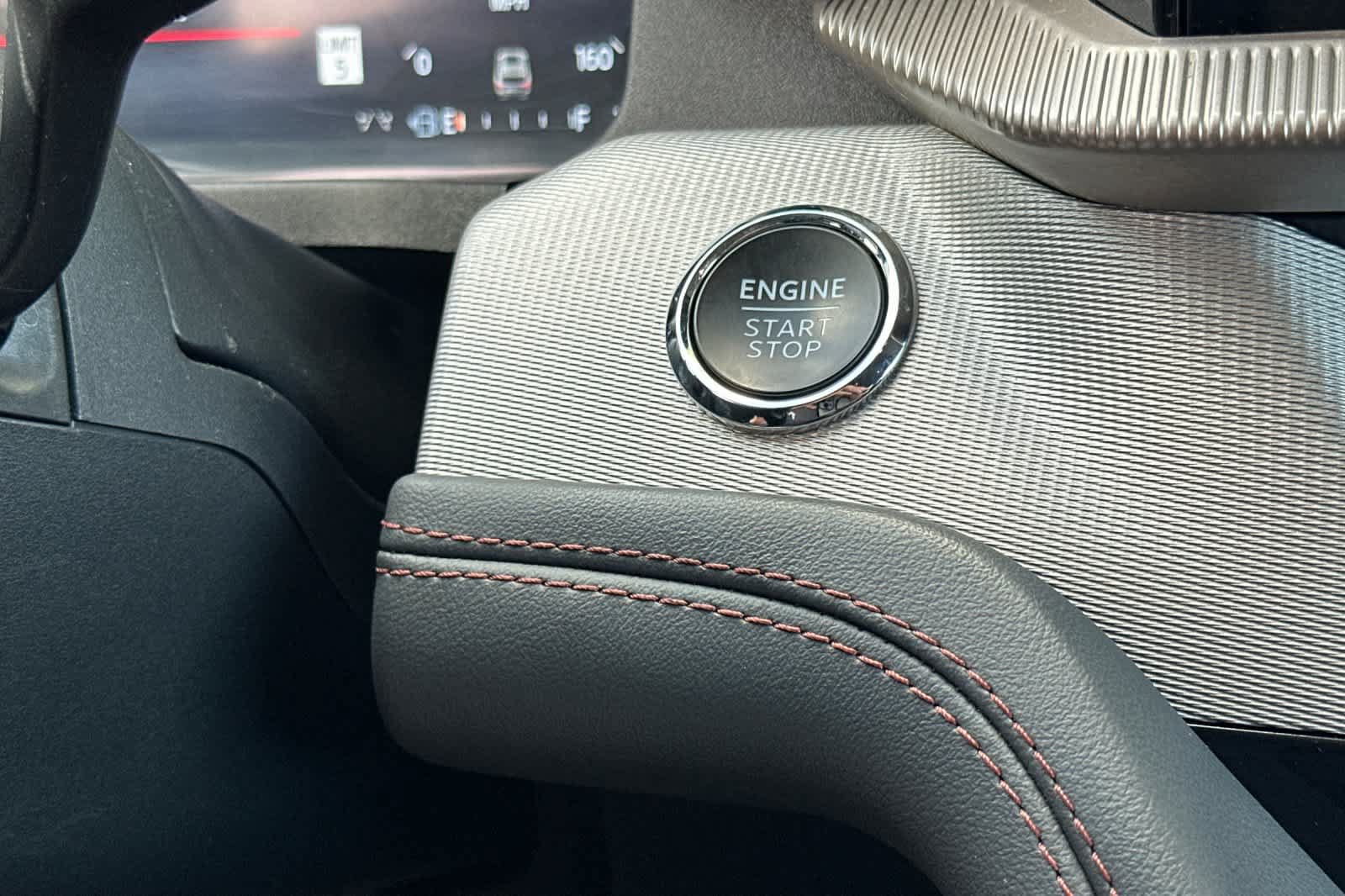 Certified 2025 Ford Explorer Active RWD image 25