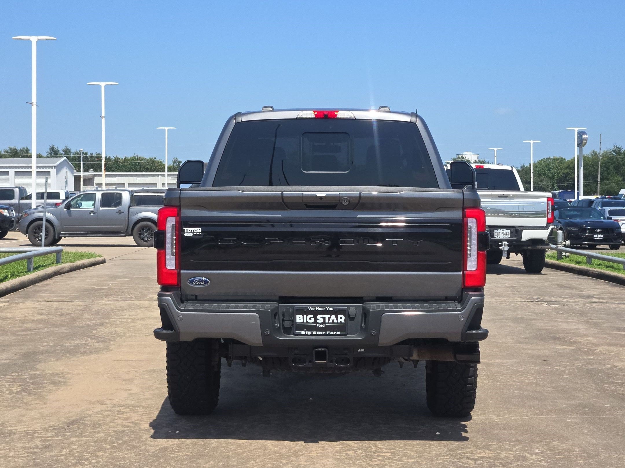 Certified 2026 Ford F250 Platinum w/ Tremor Off-Road Package AWD/4WD image 6