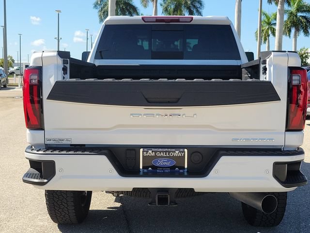 Used 2025 GMC Sierra 2500 Denali AWD/4WD image 11