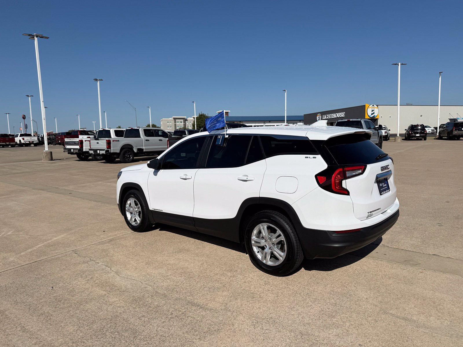 Used 2024 GMC Terrain SLE FWD image 7