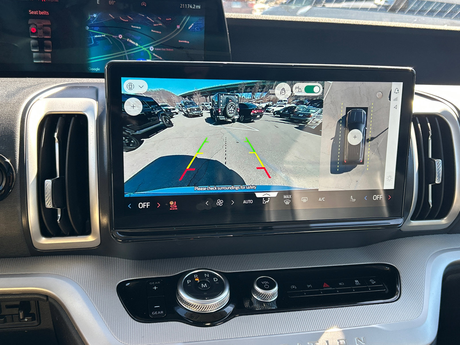 Certified 2025 Ford Expedition Active AWD/4WD image 16