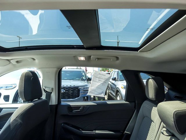 Certified 2022 Ford Escape SE w/ Convenience Package FWD image 16