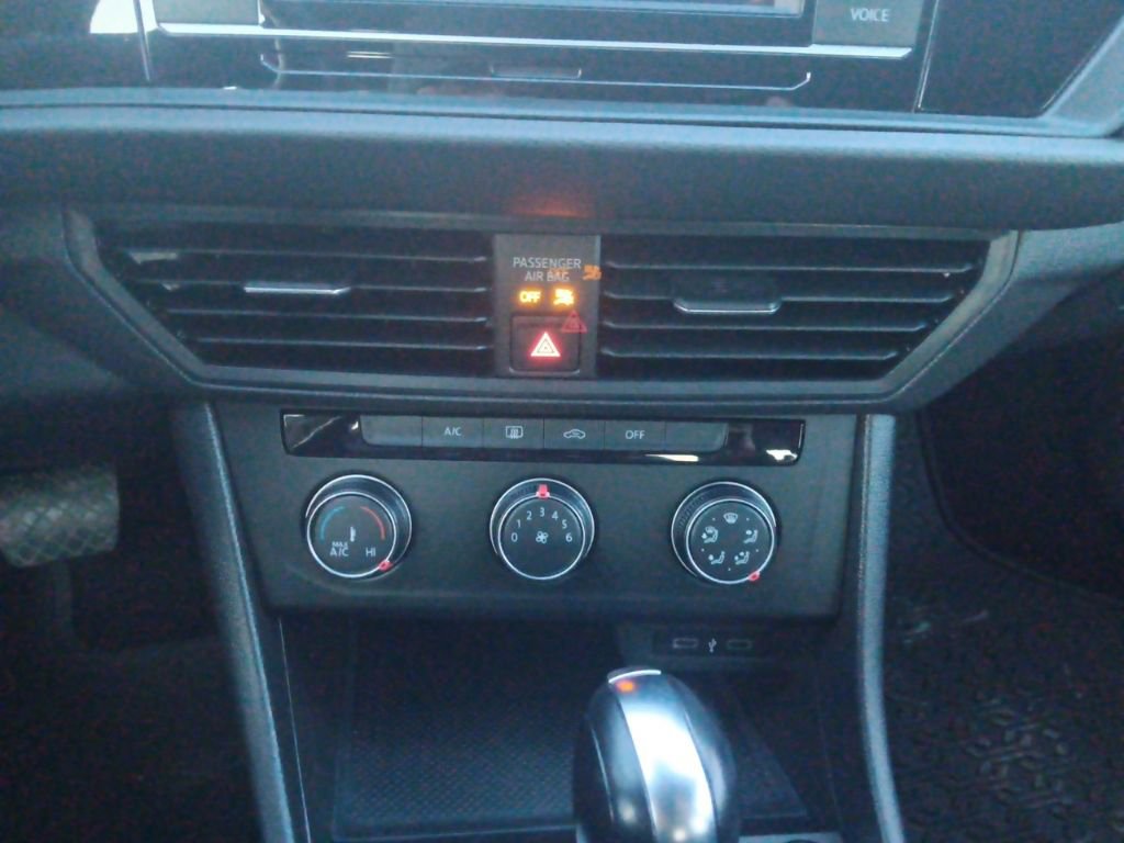 Used 2021 Volkswagen Jetta S image 40