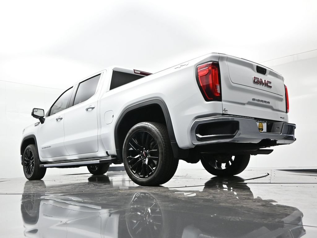 Used 2025 GMC Sierra 1500 SLT w/ SLT Premium Package AWD/4WD image 32