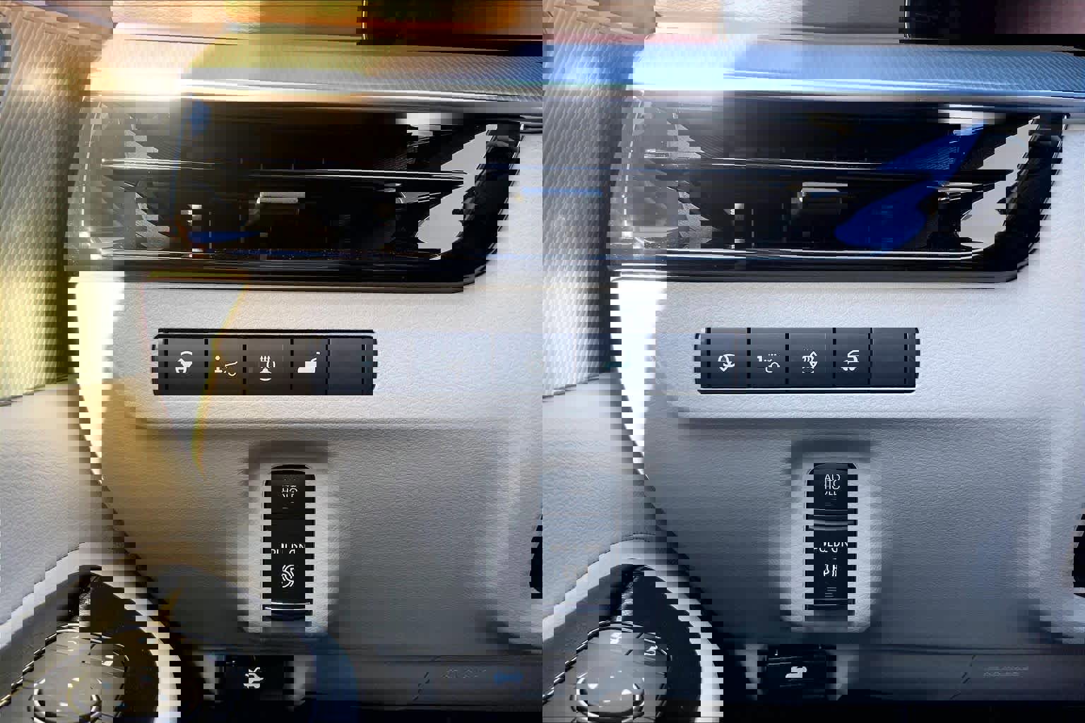 Used 2025 Nissan Murano Platinum w/ Cargo Package image 35