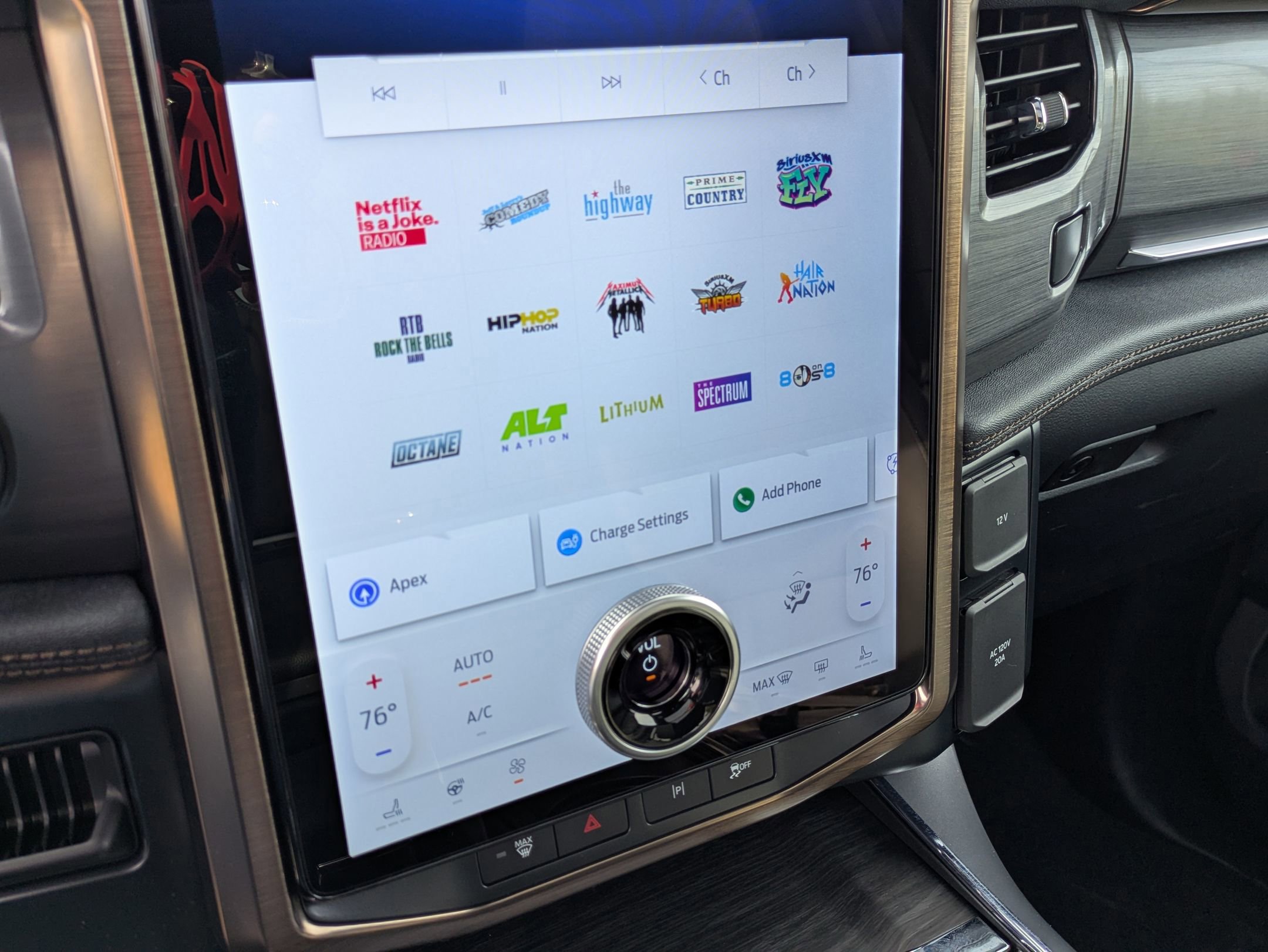 Certified 2025 Ford F150 Lightning Lariat image 29