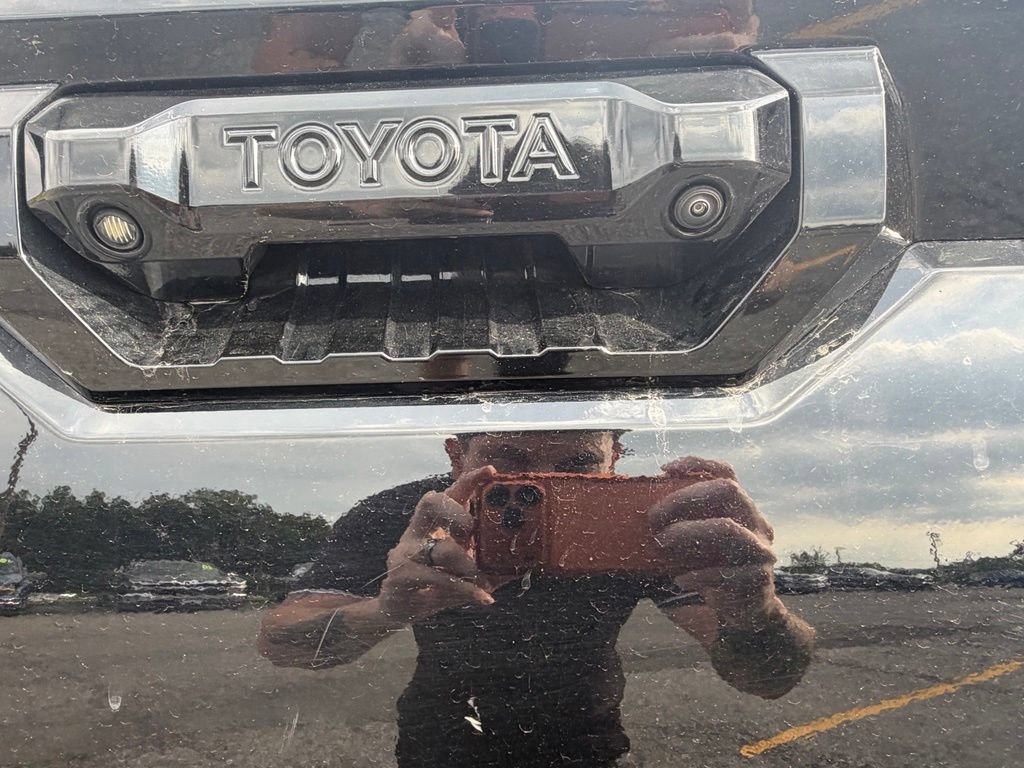 Used 2024 Toyota Tundra Limited AWD/4WD image 47