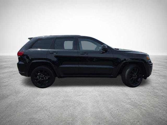 Used 2022 Jeep Grand Cherokee Laredo X AWD/4WD image 9