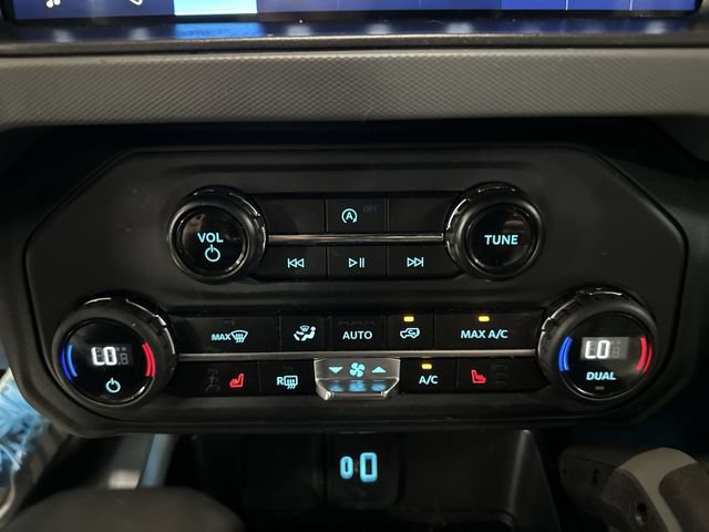 Certified 2024 Ford Bronco Big Bend w/ Sasquatch Package AWD/4WD image 21