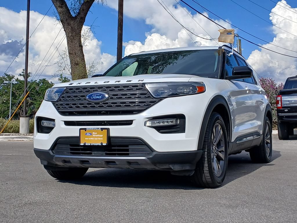 Certified 2023 Ford Explorer XLT w/ Equipment Group 202A RWD image 7