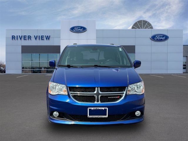 Used 2020 Dodge Grand Caravan SXT FWD image 2
