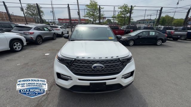 Certified 2023 Ford Explorer XLT w/ Equipment Group 202A AWD/4WD image 5