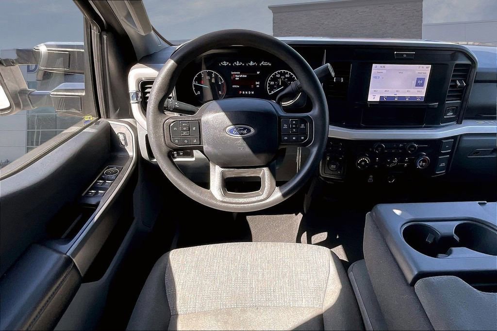 Certified 2025 Ford F250 XLT image 9