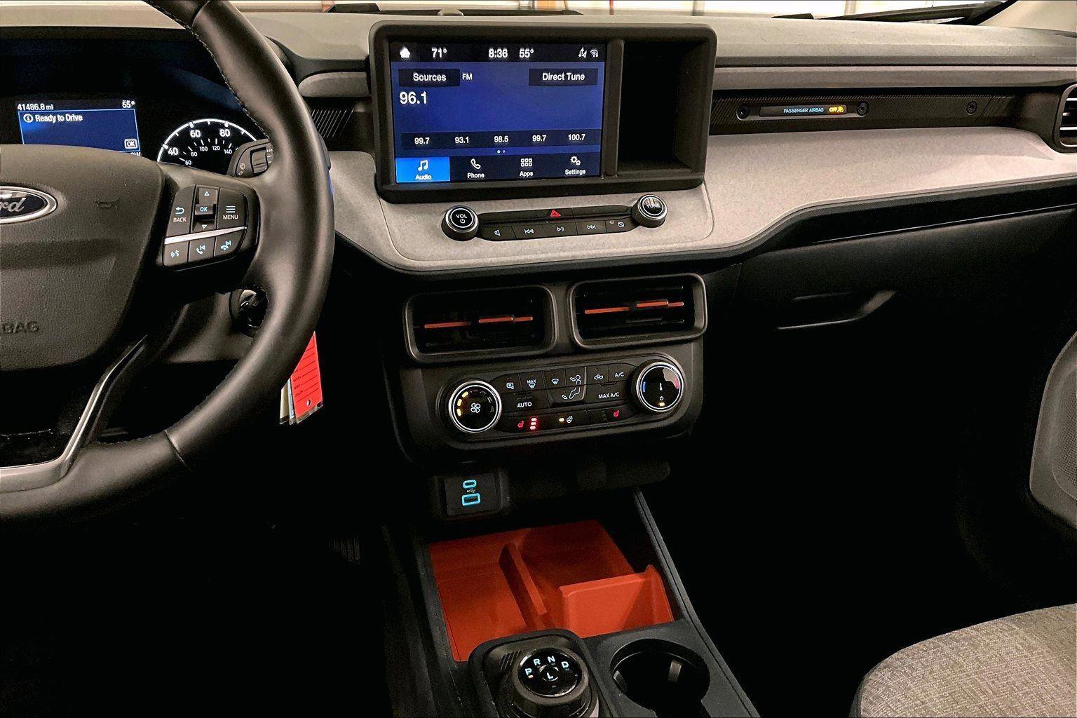 Certified 2024 Ford Maverick XLT w/ XLT Luxury Package image 6