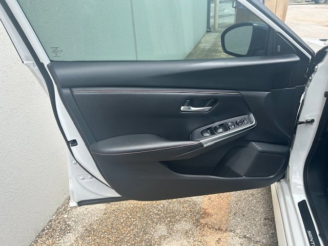 Used 2024 Nissan Sentra SR FWD image 12