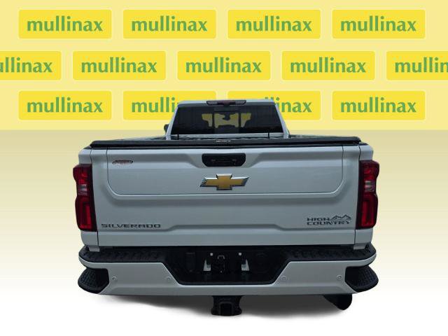 Used 2022 Chevrolet Silverado 3500 High Country AWD/4WD image 6