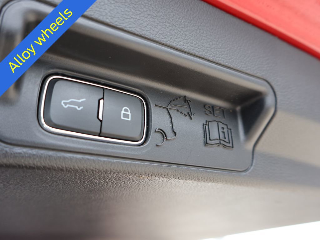 Certified 2025 Ford Explorer ST-Line AWD/4WD image 17