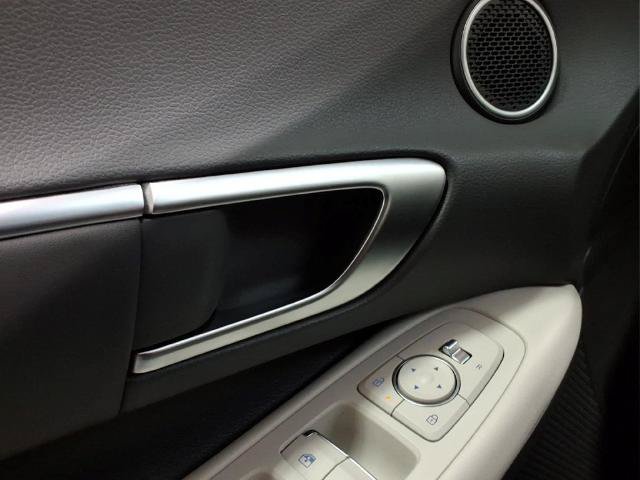 Used 2025 Hyundai Sonata SEL FWD image 14