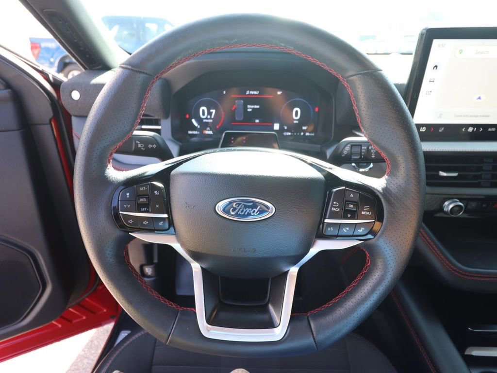 Certified 2025 Ford Explorer ST-Line RWD image 18