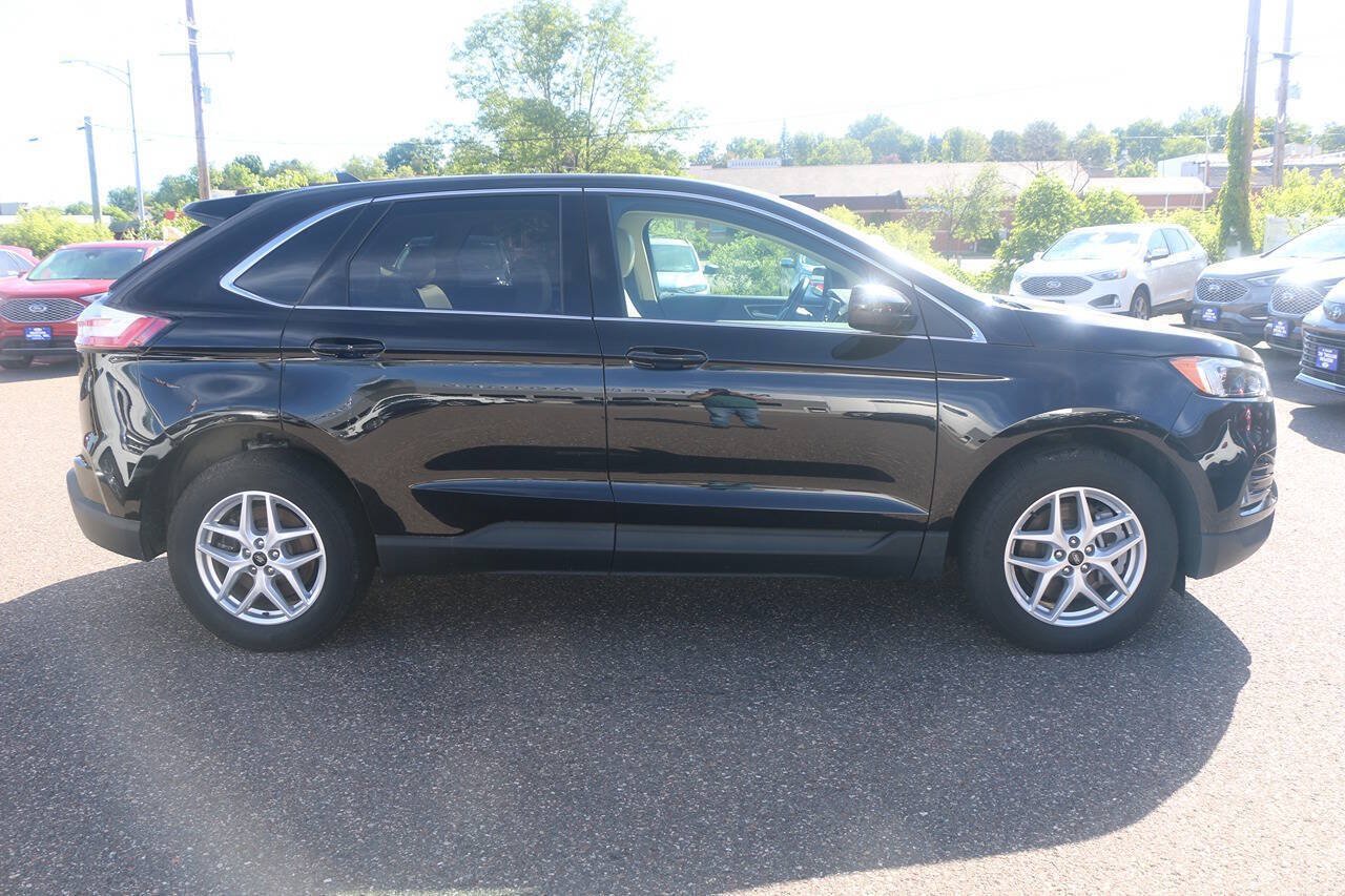 Certified 2024 Ford Edge SEL w/ Convenience Package AWD/4WD image 6