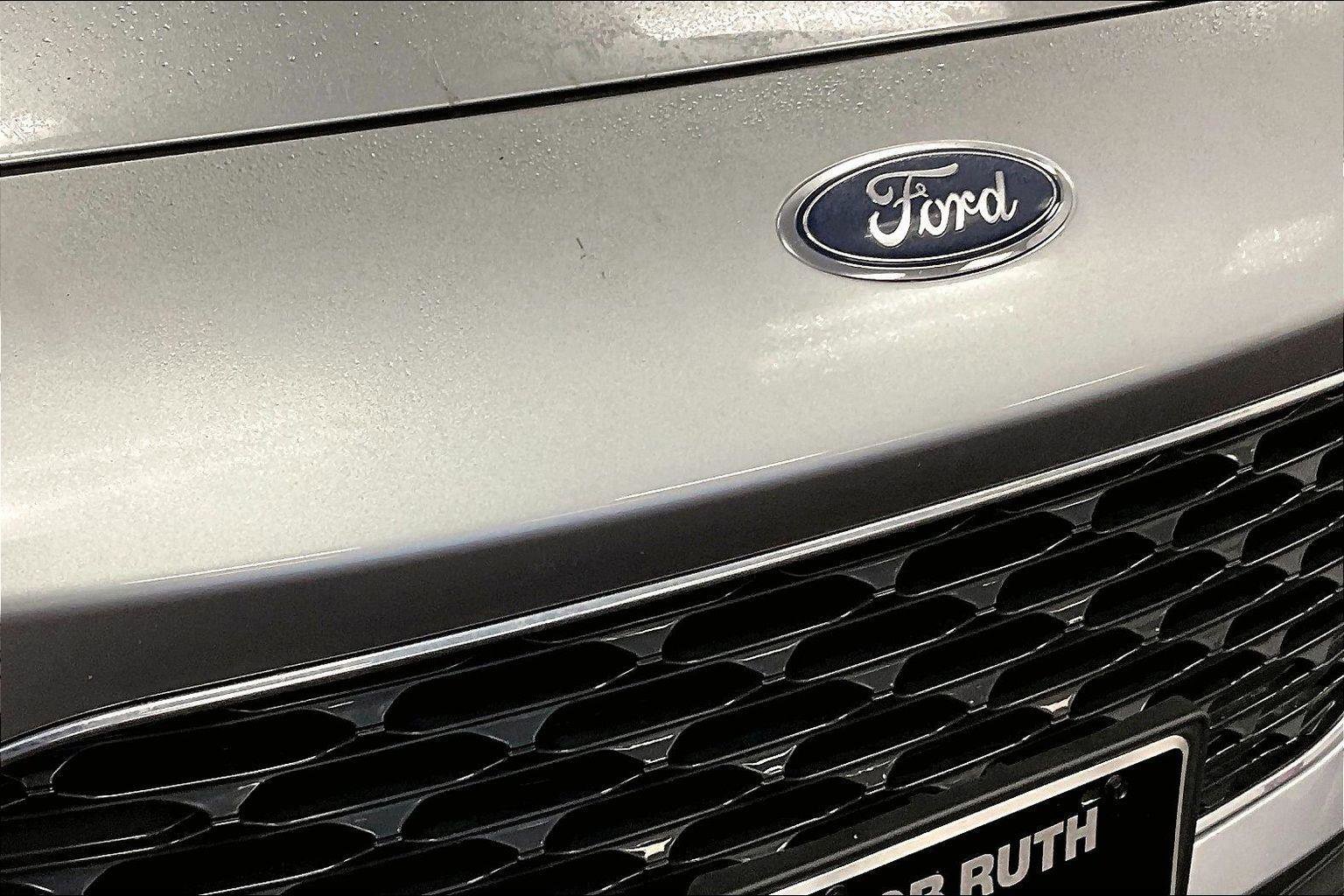 Certified 2022 Ford Escape SEL image 29