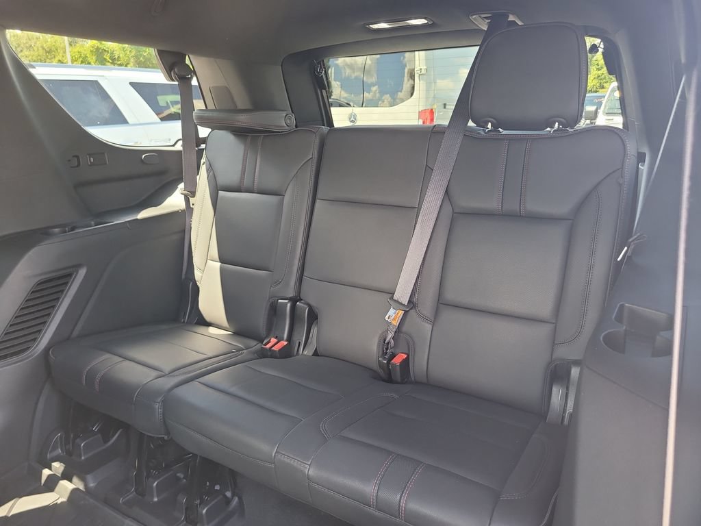 Used 2022 Chevrolet Tahoe RST w/ Luxury Package RWD image 13