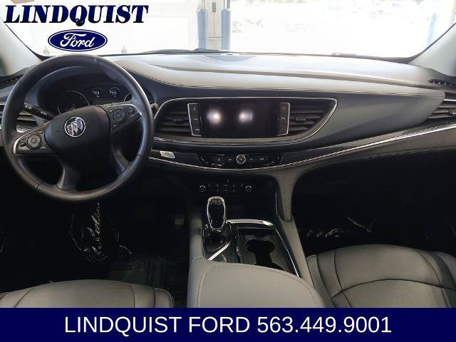 Used 2020 Buick Enclave Essence w/ Sound and Sites Package AWD/4WD image 15